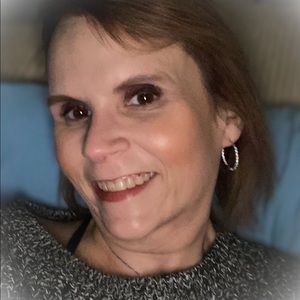 Meet your Posher, Michele